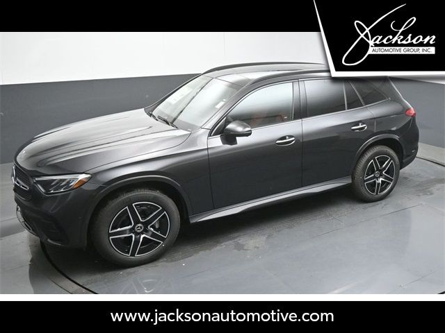 2025 Mercedes-Benz GLC 300