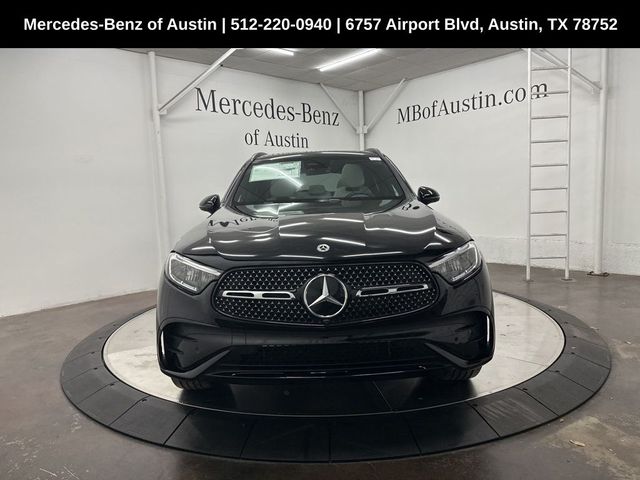 2025 Mercedes-Benz GLC 300