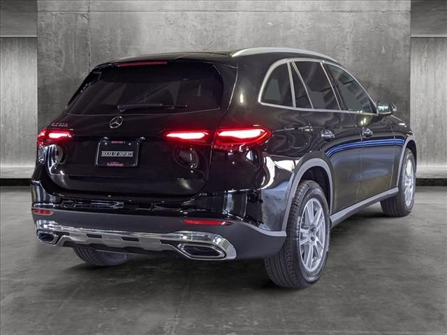 2025 Mercedes-Benz GLC 300