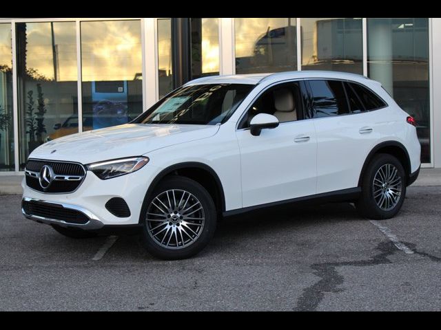 2025 Mercedes-Benz GLC 300