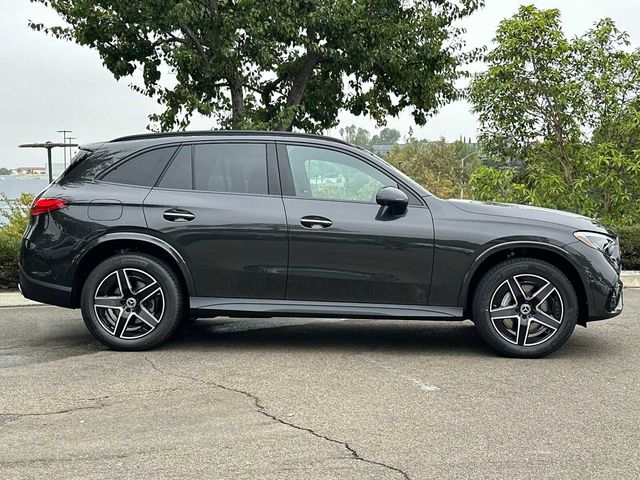 2025 Mercedes-Benz GLC 300