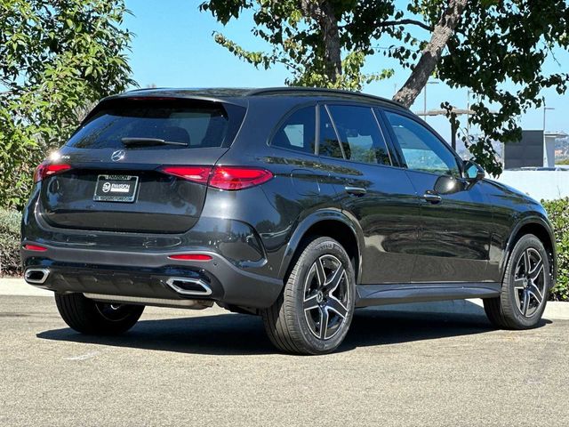 2025 Mercedes-Benz GLC 300