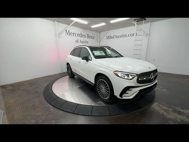 2025 Mercedes-Benz GLC 300