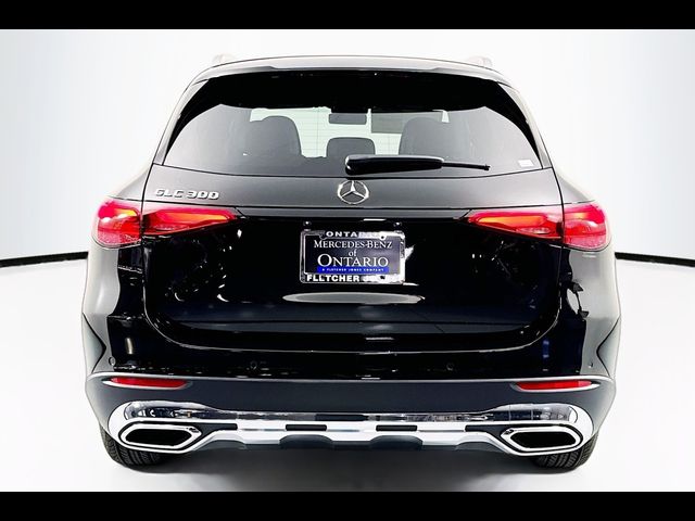 2025 Mercedes-Benz GLC 300