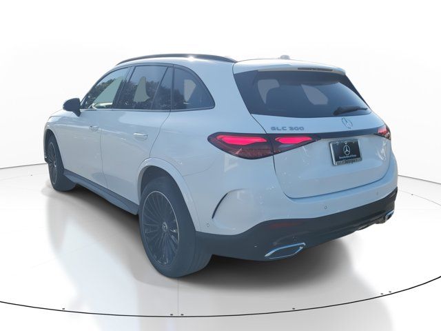 2025 Mercedes-Benz GLC 300