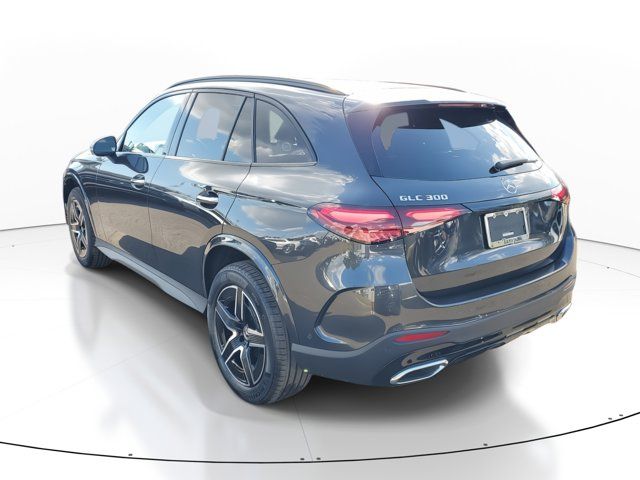 2025 Mercedes-Benz GLC 300