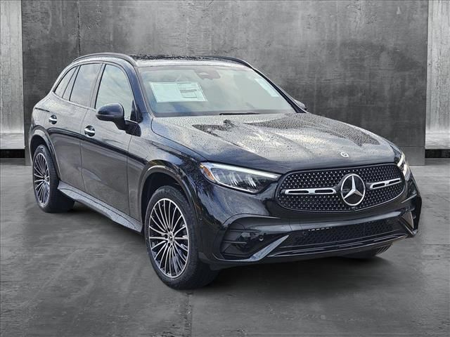 2025 Mercedes-Benz GLC 300