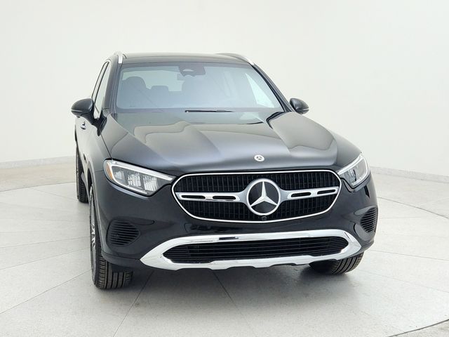 2025 Mercedes-Benz GLC 300