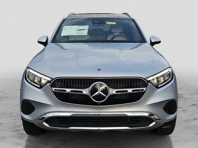 2025 Mercedes-Benz GLC 300