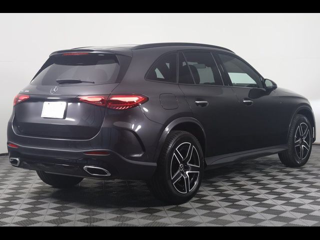 2025 Mercedes-Benz GLC 300