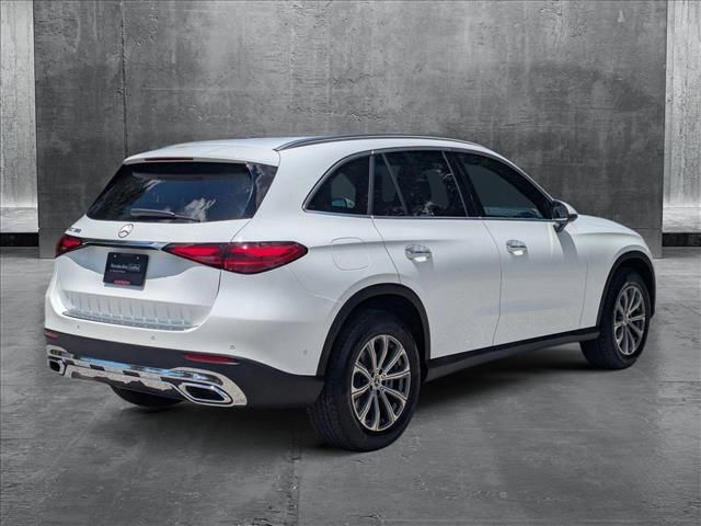 2025 Mercedes-Benz GLC 300