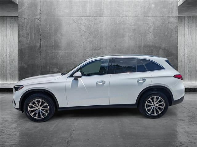 2025 Mercedes-Benz GLC 300