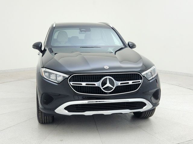 2025 Mercedes-Benz GLC 300