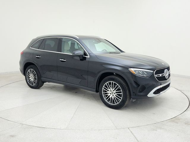 2025 Mercedes-Benz GLC 300