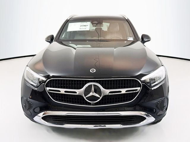 2025 Mercedes-Benz GLC 300