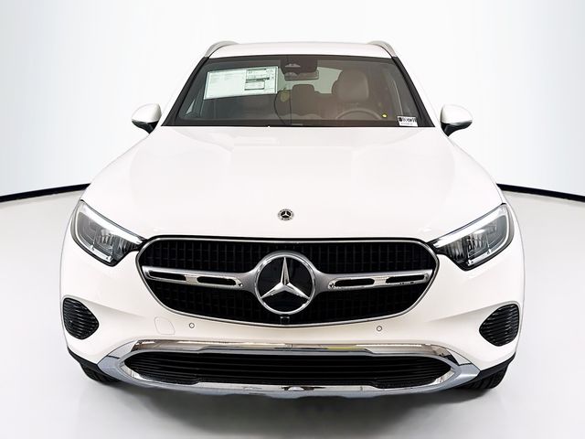 2025 Mercedes-Benz GLC 300