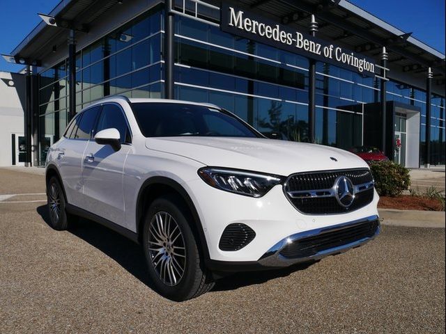 2025 Mercedes-Benz GLC 300