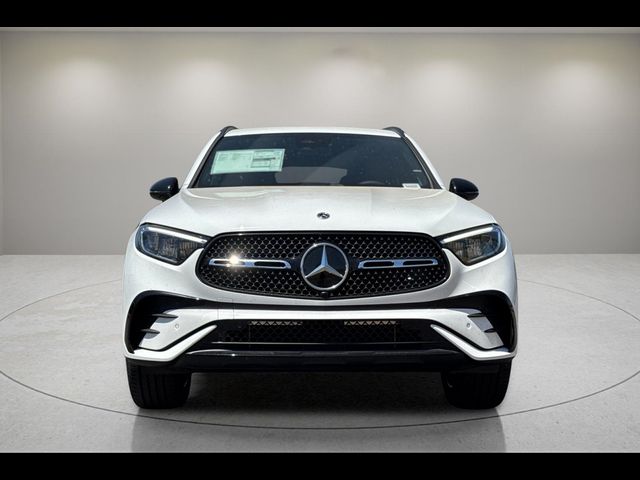 2025 Mercedes-Benz GLC 300