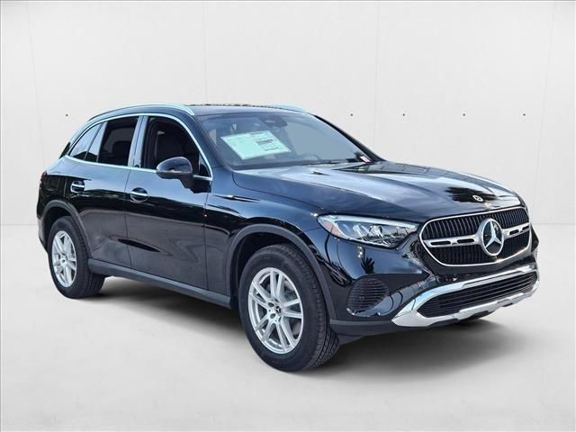 2025 Mercedes-Benz GLC 300