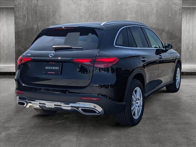 2025 Mercedes-Benz GLC 300