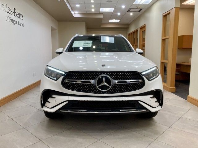 2025 Mercedes-Benz GLC 300