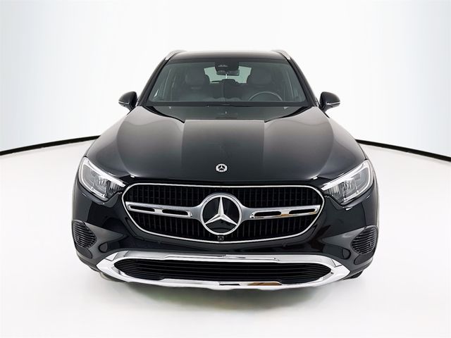 2025 Mercedes-Benz GLC 300