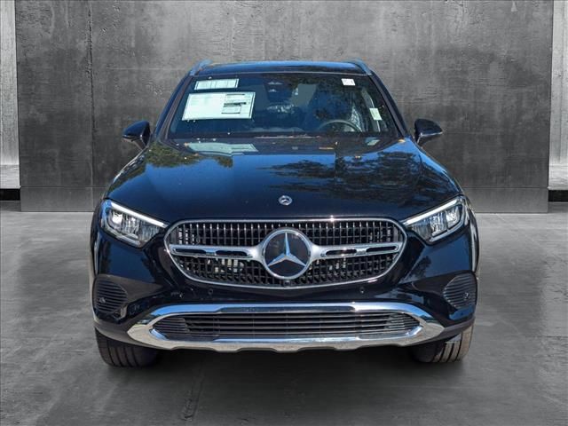 2025 Mercedes-Benz GLC 300