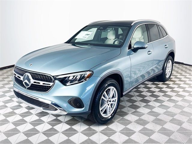 2025 Mercedes-Benz GLC 300