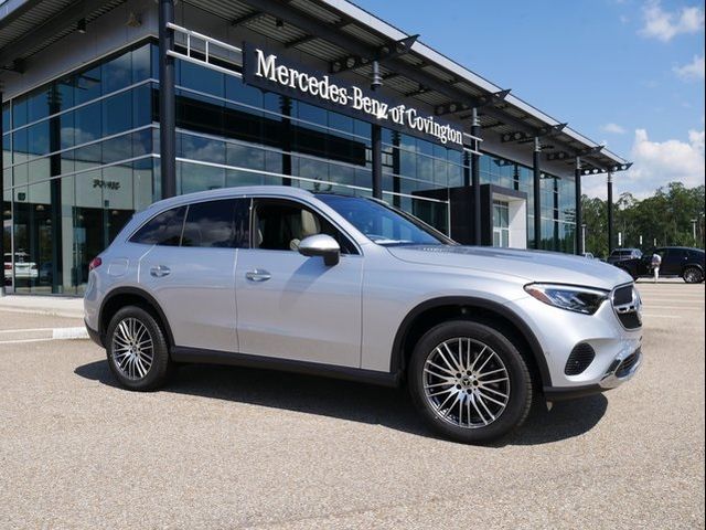 2025 Mercedes-Benz GLC 300