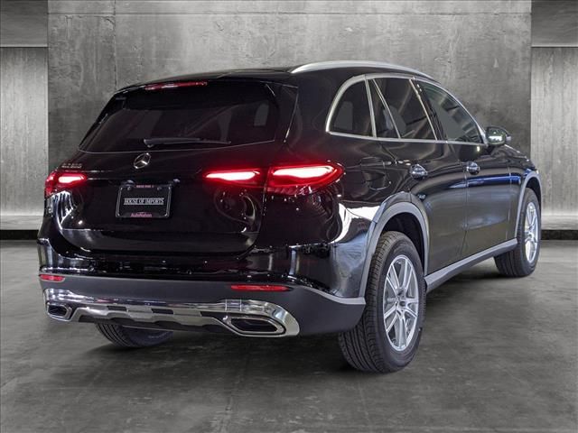 2025 Mercedes-Benz GLC 300