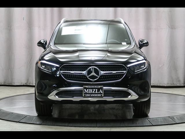 2025 Mercedes-Benz GLC 300