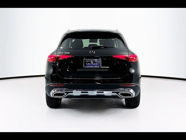 2025 Mercedes-Benz GLC 300