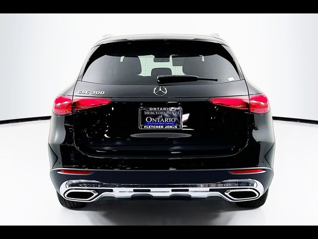 2025 Mercedes-Benz GLC 300