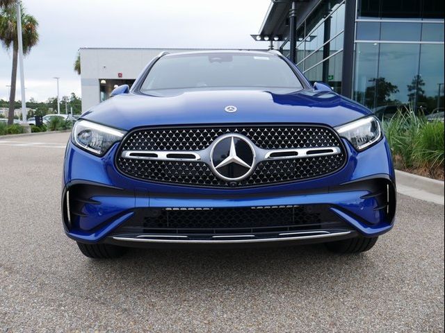 2025 Mercedes-Benz GLC 300