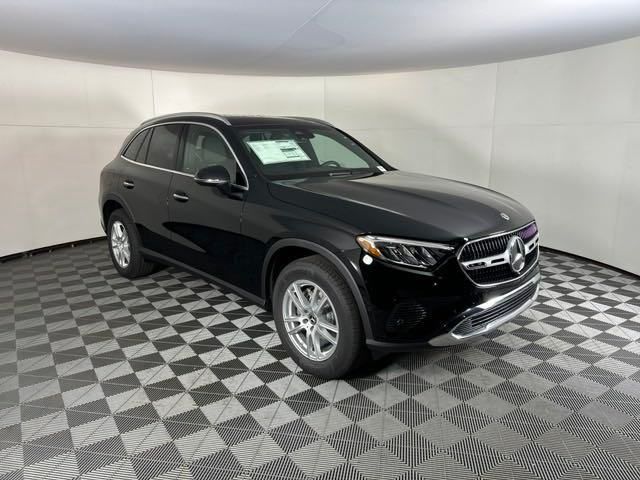 2025 Mercedes-Benz GLC 300