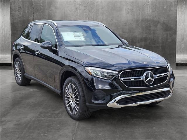 2025 Mercedes-Benz GLC 300