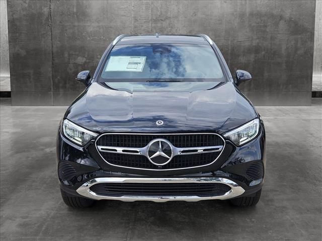 2025 Mercedes-Benz GLC 300