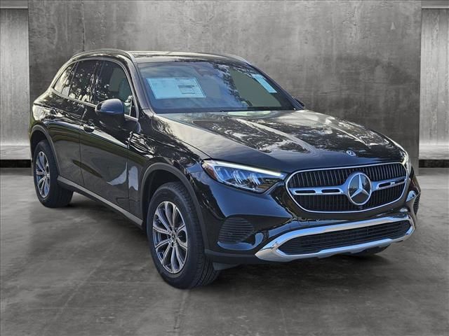 2025 Mercedes-Benz GLC 300