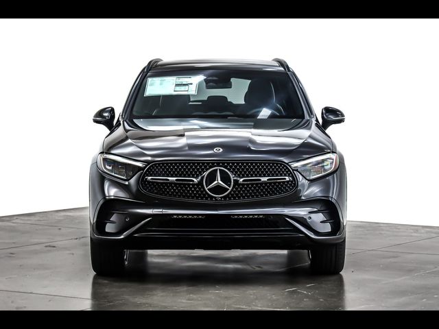 2025 Mercedes-Benz GLC 300