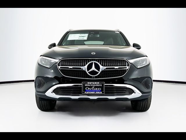 2025 Mercedes-Benz GLC 300