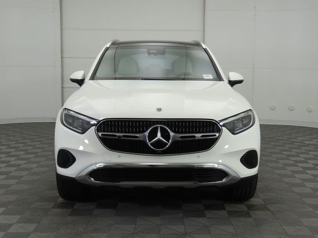 2025 Mercedes-Benz GLC 300