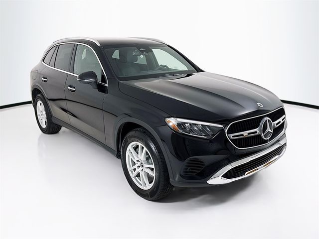 2025 Mercedes-Benz GLC 300