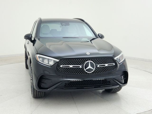 2025 Mercedes-Benz GLC 300