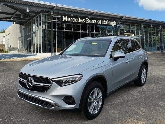 2025 Mercedes-Benz GLC 300