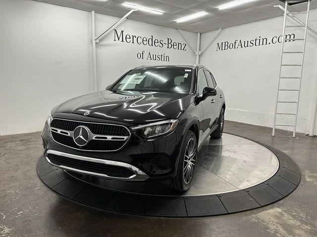 2025 Mercedes-Benz GLC 300