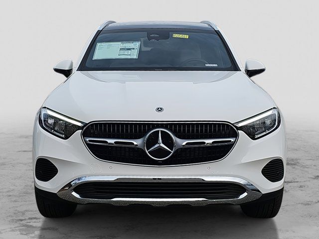 2025 Mercedes-Benz GLC 300