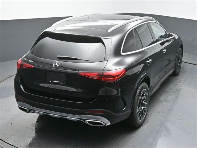 2025 Mercedes-Benz GLC 300