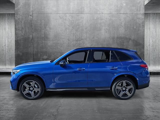 2025 Mercedes-Benz GLC 300