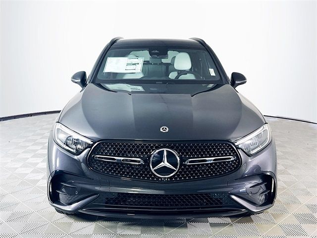 2025 Mercedes-Benz GLC 300