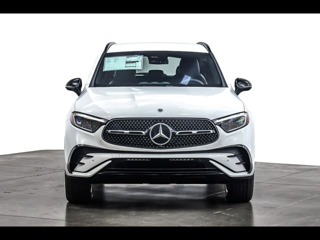 2025 Mercedes-Benz GLC 300